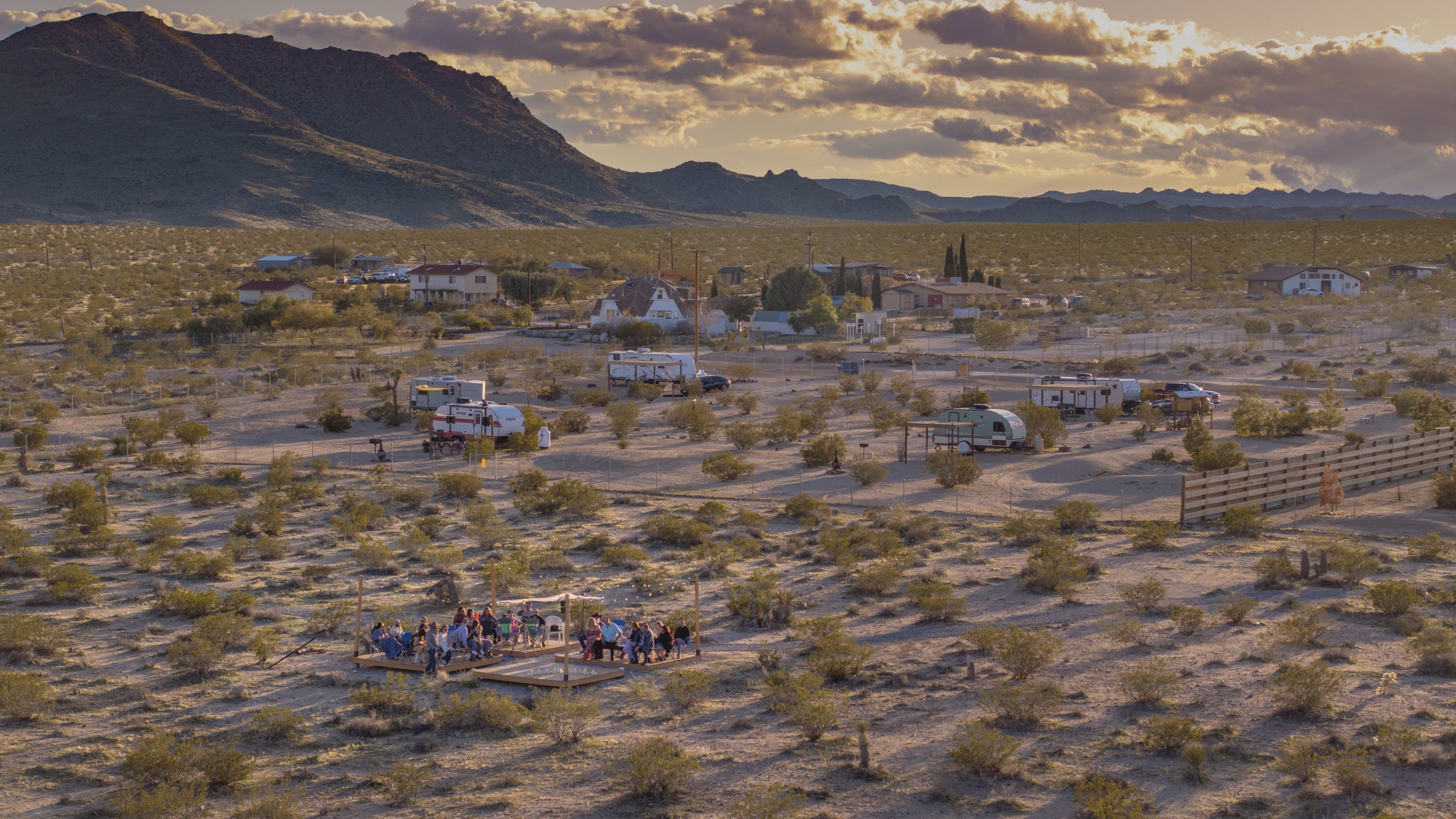 Desert Dreams: The Ultimate Guide to Glamping in Joshua Tree